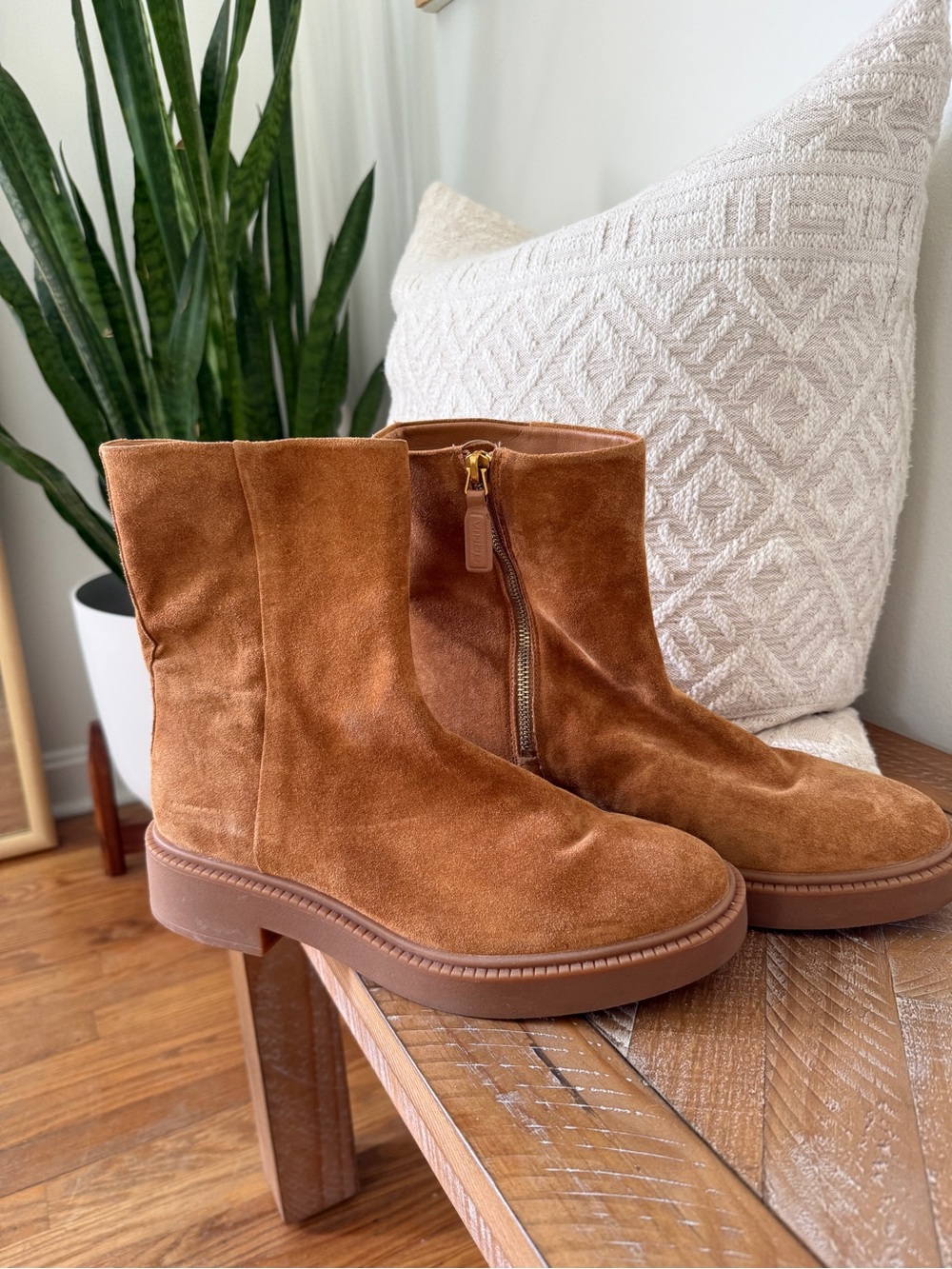 🌿 Vince Kady Suede Ankle Boots